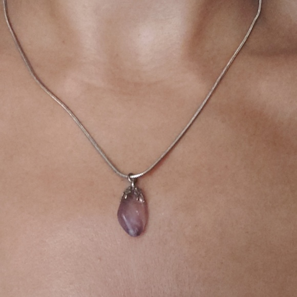 Pale Amethyst pendant with silver rope necklace - Picture 1 of 4